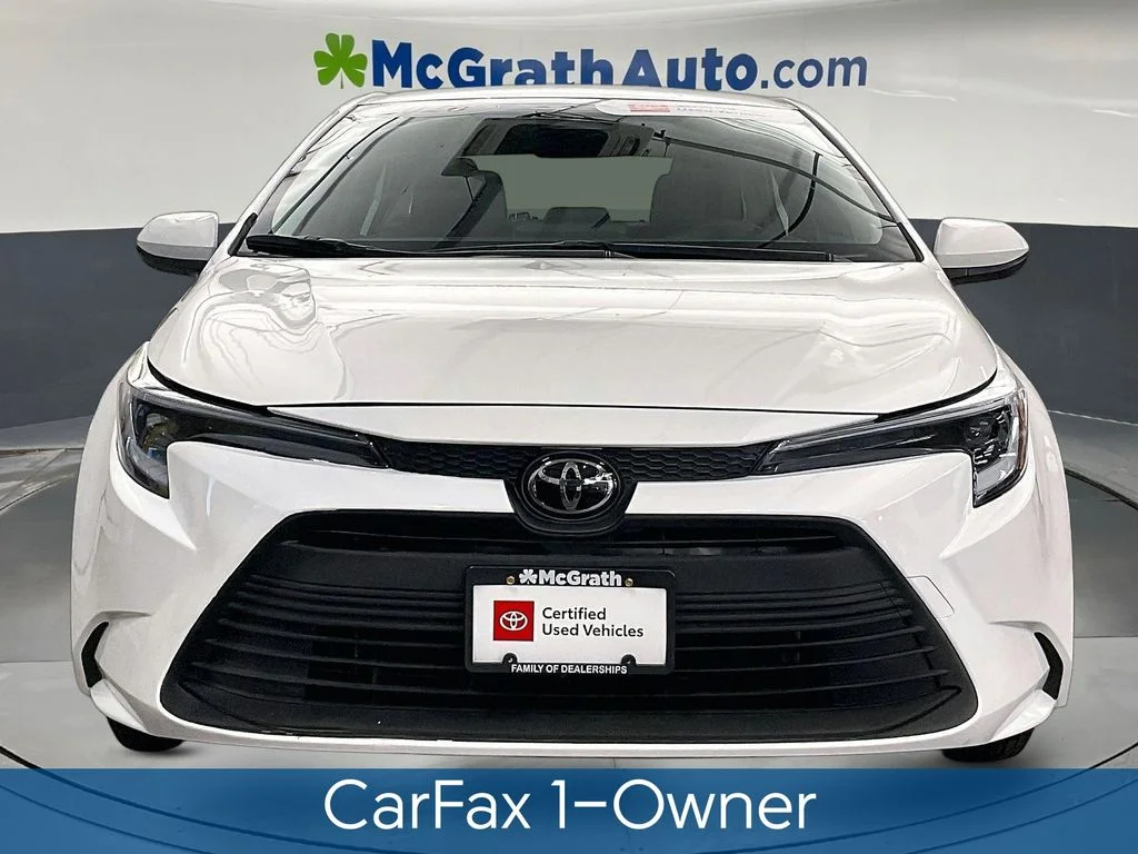 Used 2026 White Toyota LE image 5