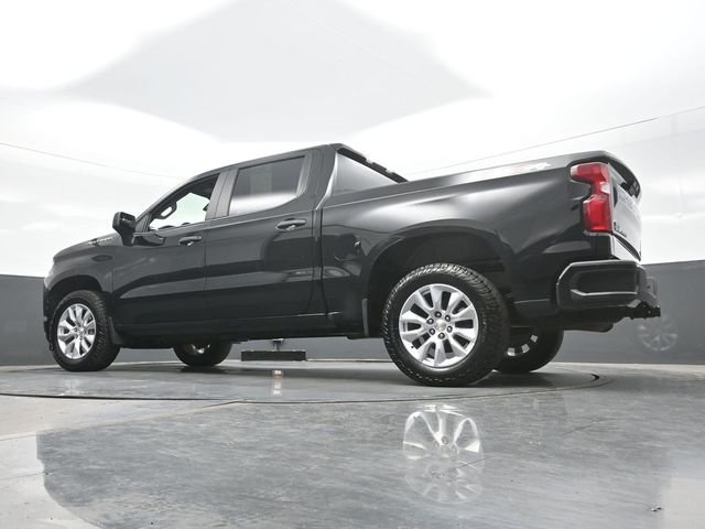 Used 2021 Black Chevrolet Custom image 19