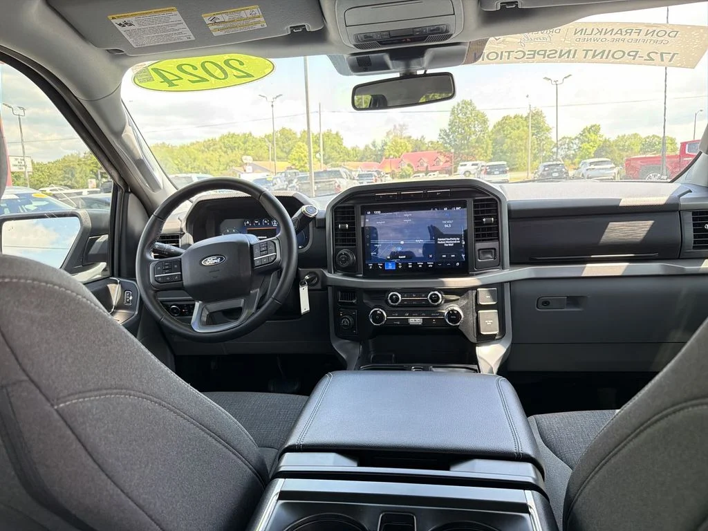 Used 2024 Silver Ford XLT image 10