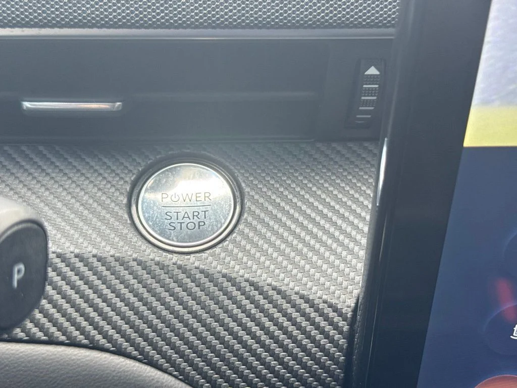 Used 2025 Yellow Ford Select image 14