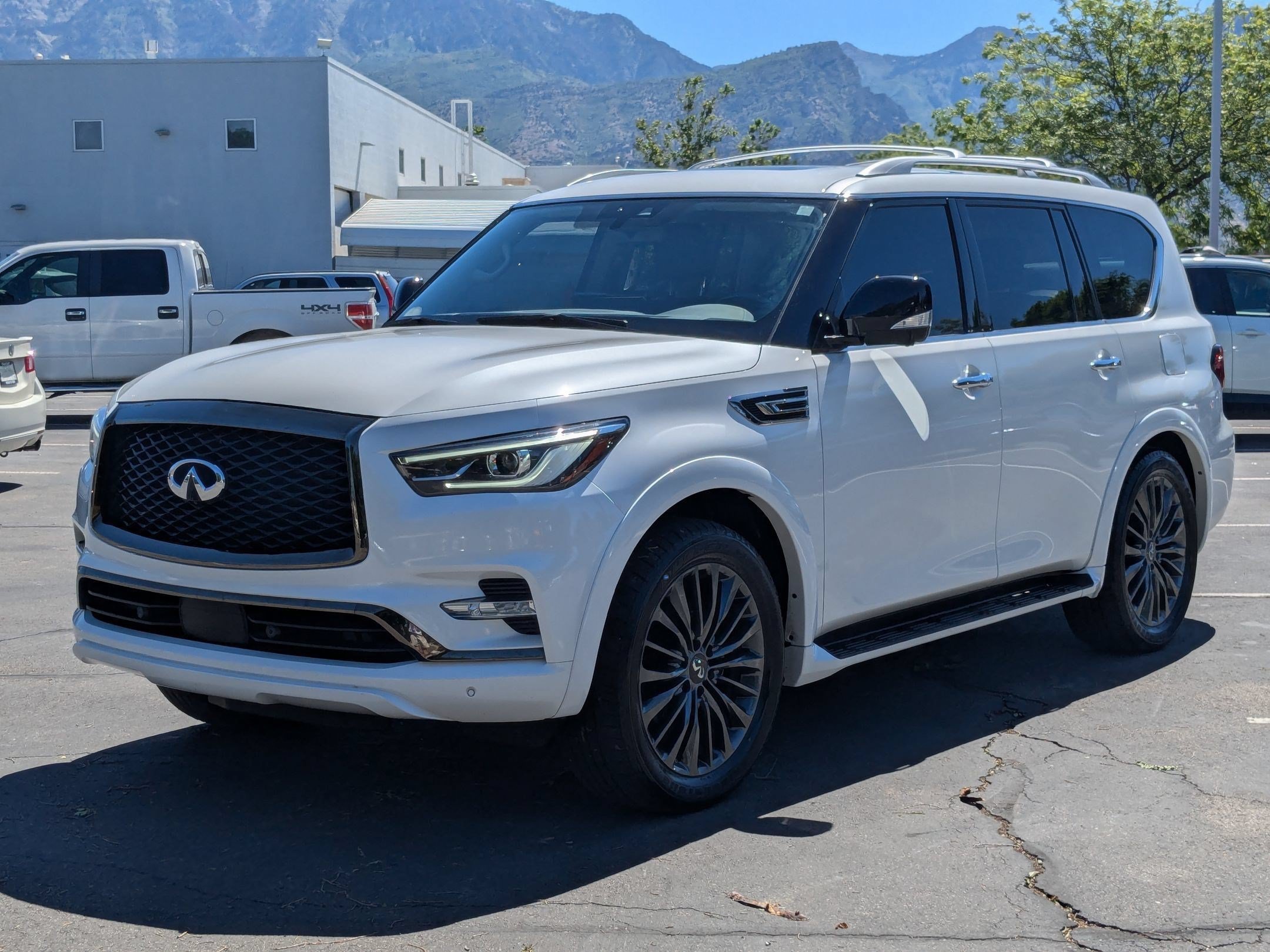 2023 INFINITI QX80 PREMIUM SELECT 4WD - Photo 9