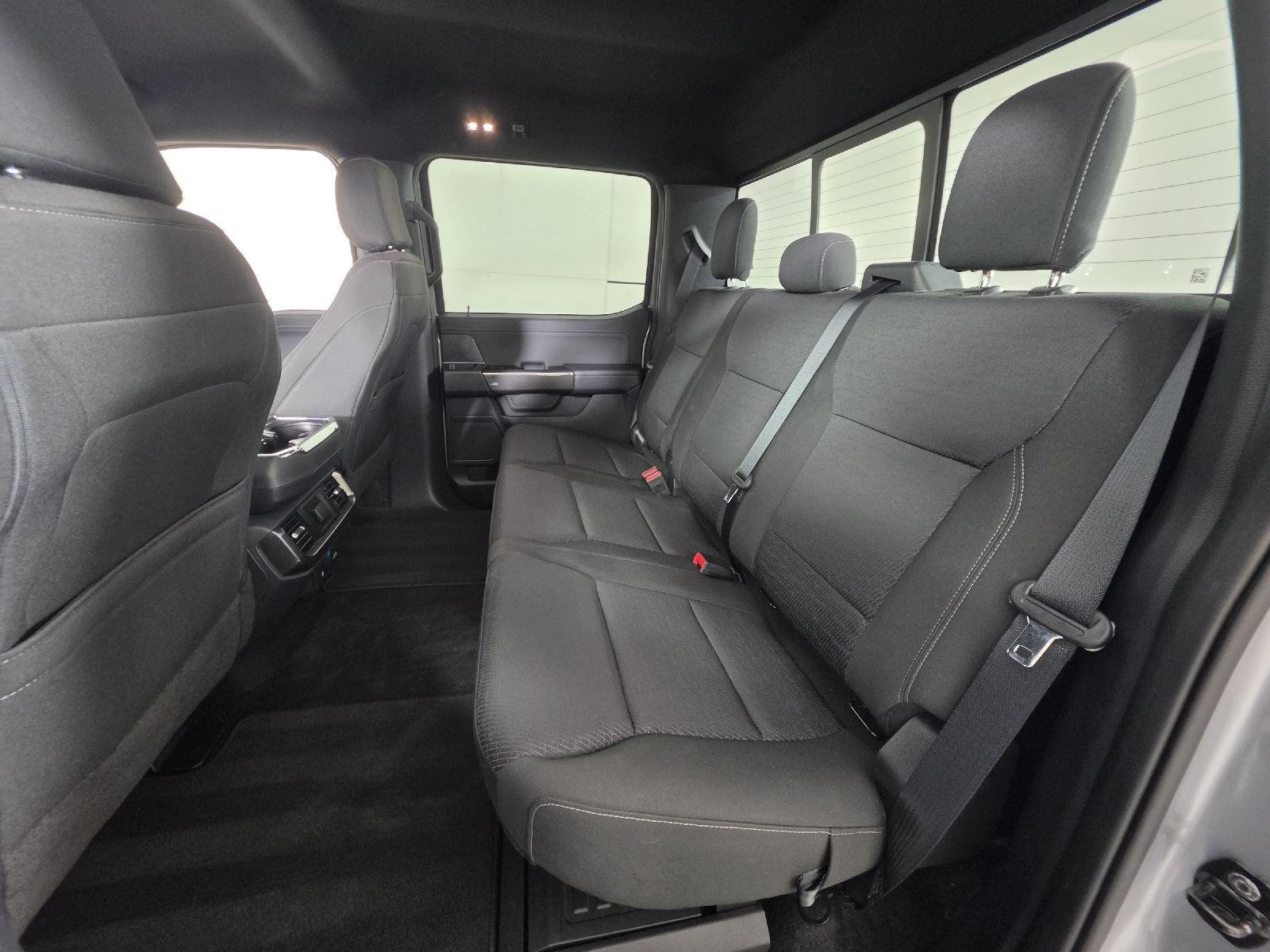 Used 2023 Iconic Silver Ford XLT image 19