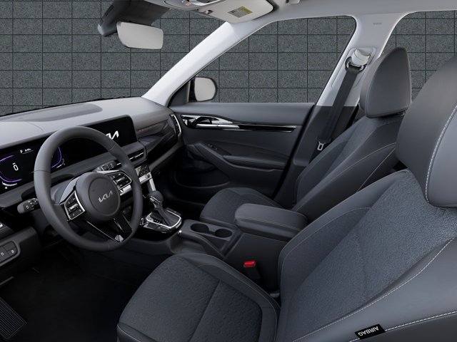 Used 2025 White Kia S image 17