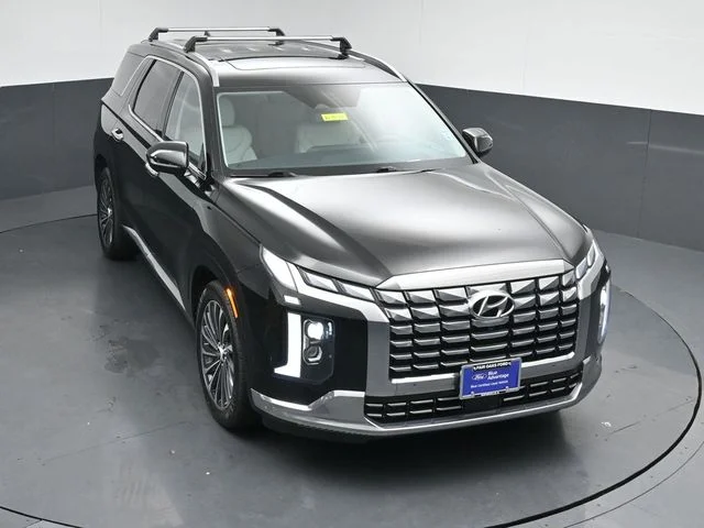 Certified Used 2025 Abyss Black Pearl Hyundai Calligraphy image 45