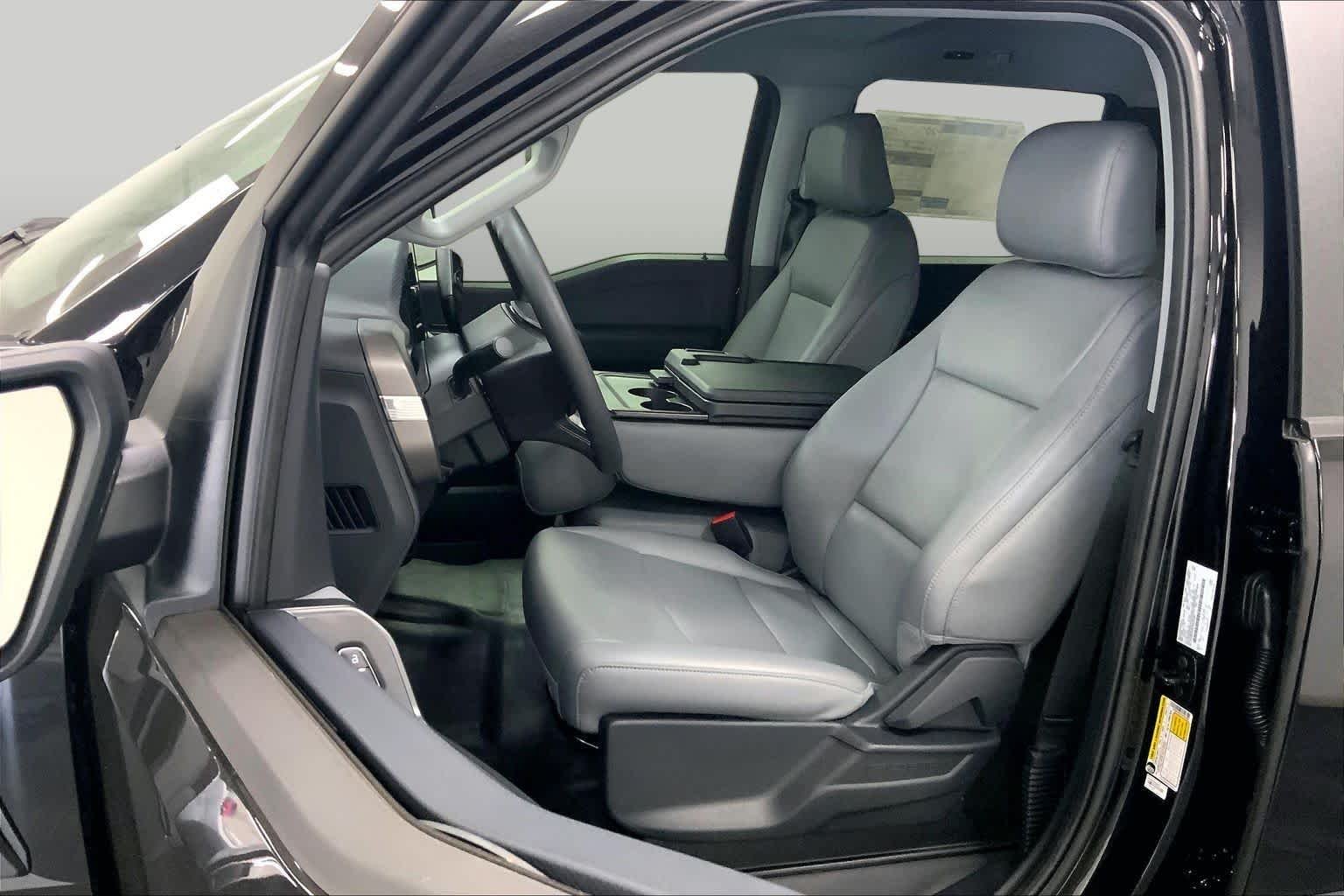 New 2026 Agate Black Metallic Ford XL image 8