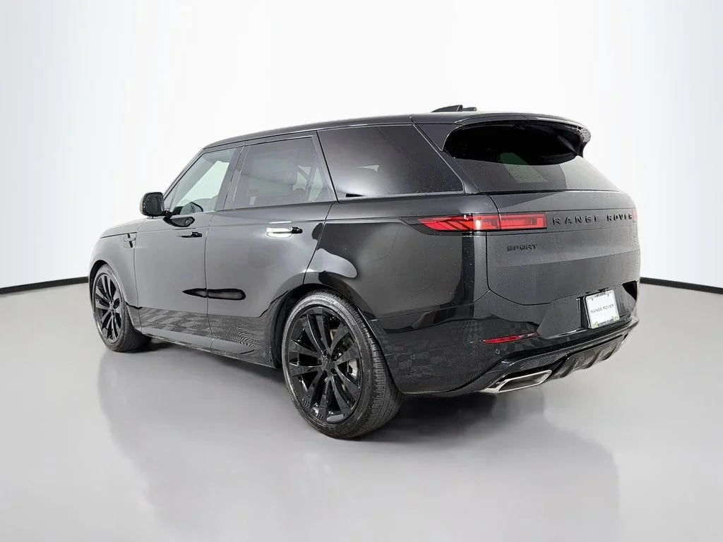 New 2027 Santorini Black Land Rover Dynamic SE image 7