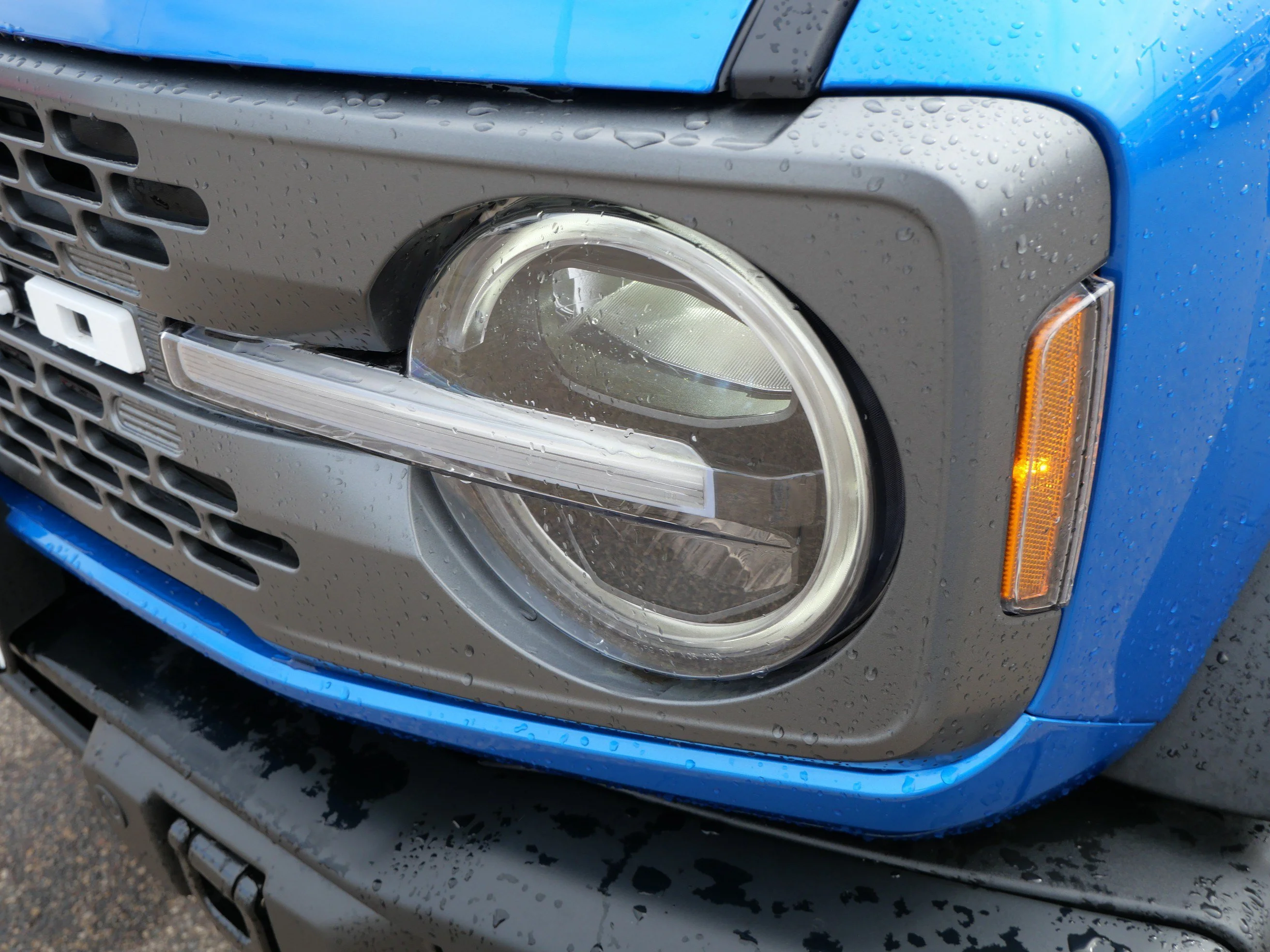 New 2026 Velocity Blue Metallic Ford Badlands image 16
