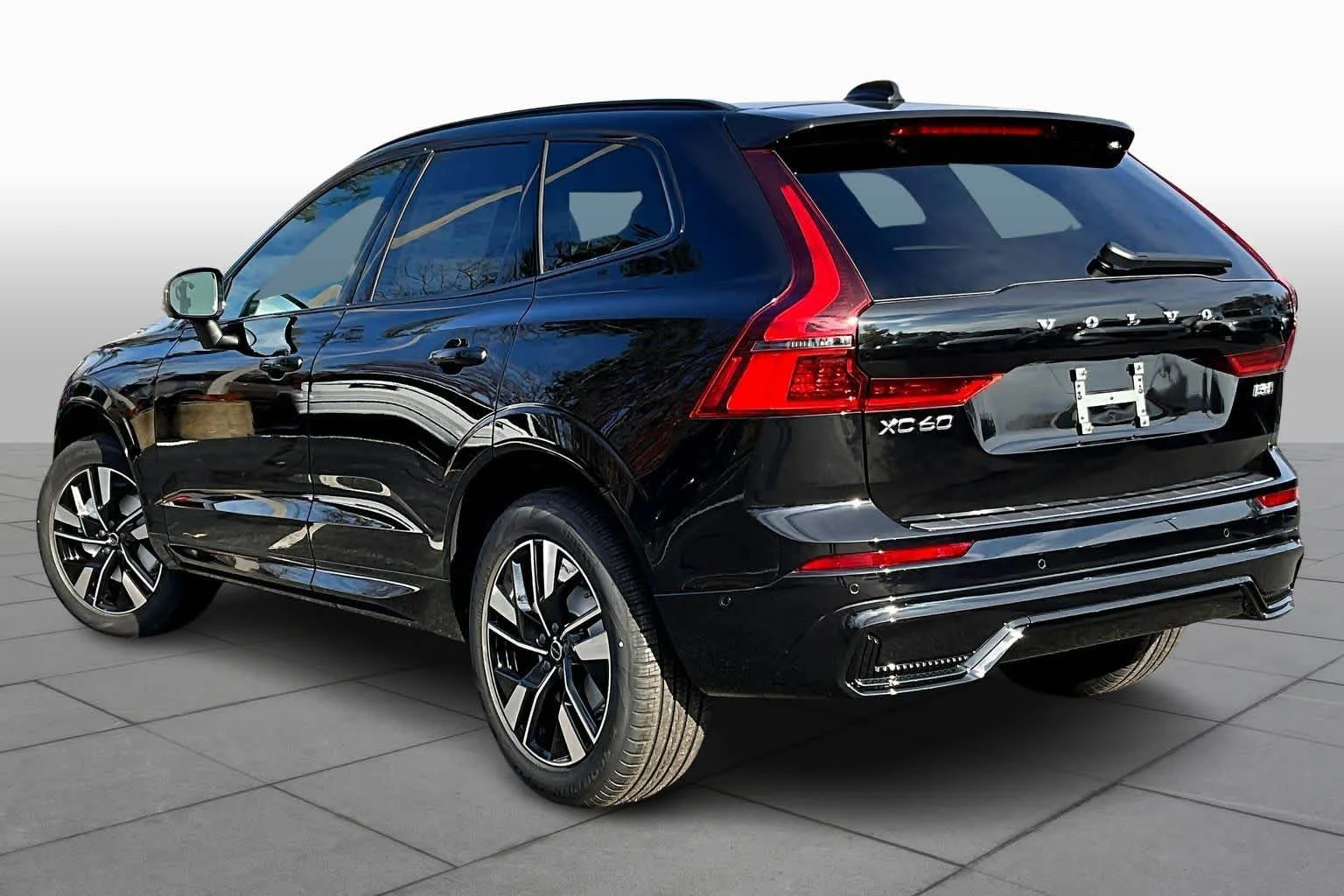 New 2026 Volvo XC60 Plus SUV in Houston #T1391356 | Group 1 Automotive