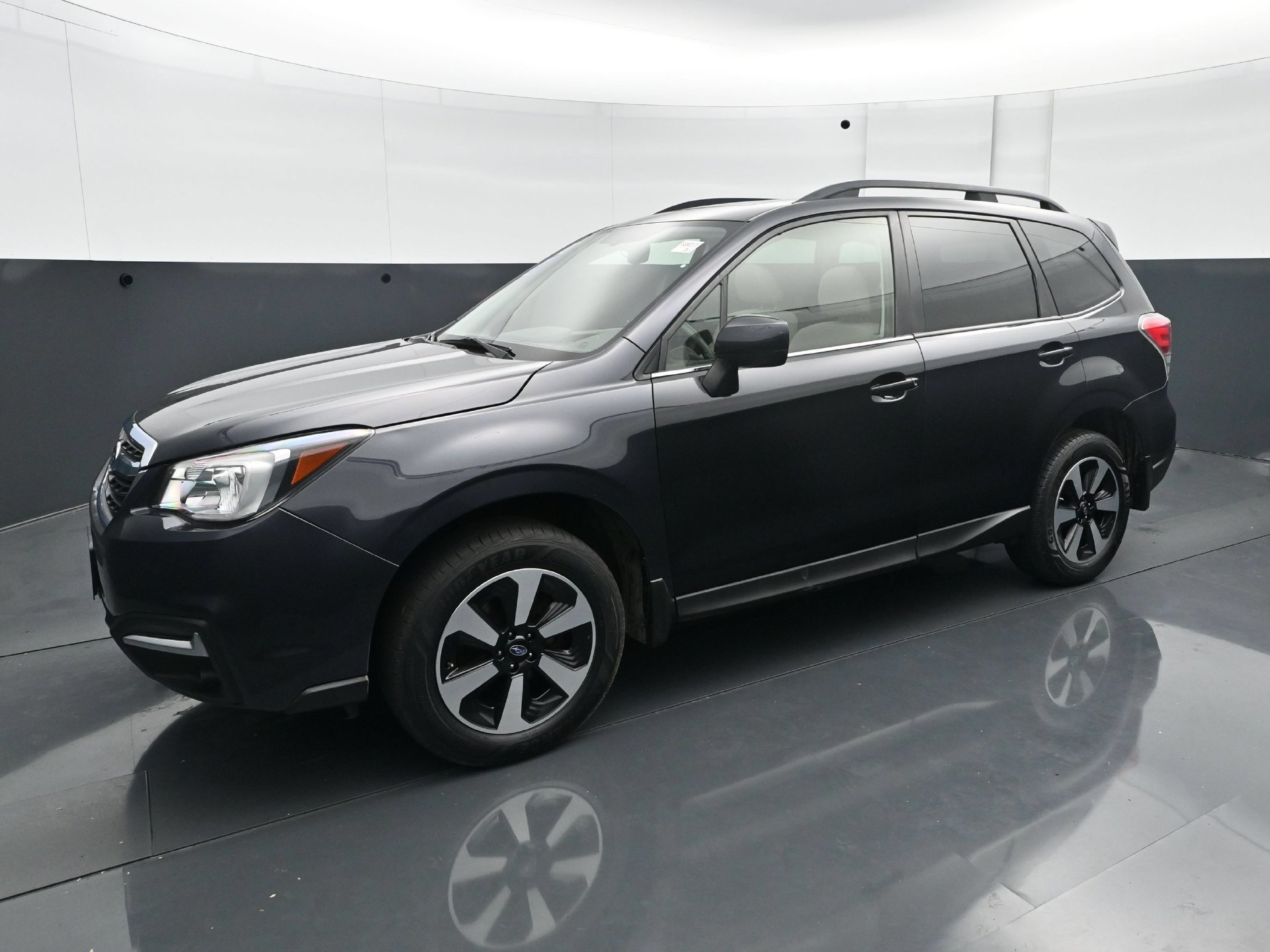 Used 2018 Subaru Forester Premium with VIN JF2SJAEC6JH512140 for sale in Burnsville, Minnesota
