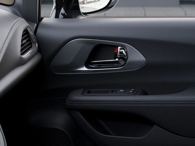 New 2026 Diamond Black Crystal Pearl-Coat Exterior Paint Chrysler Select image 27
