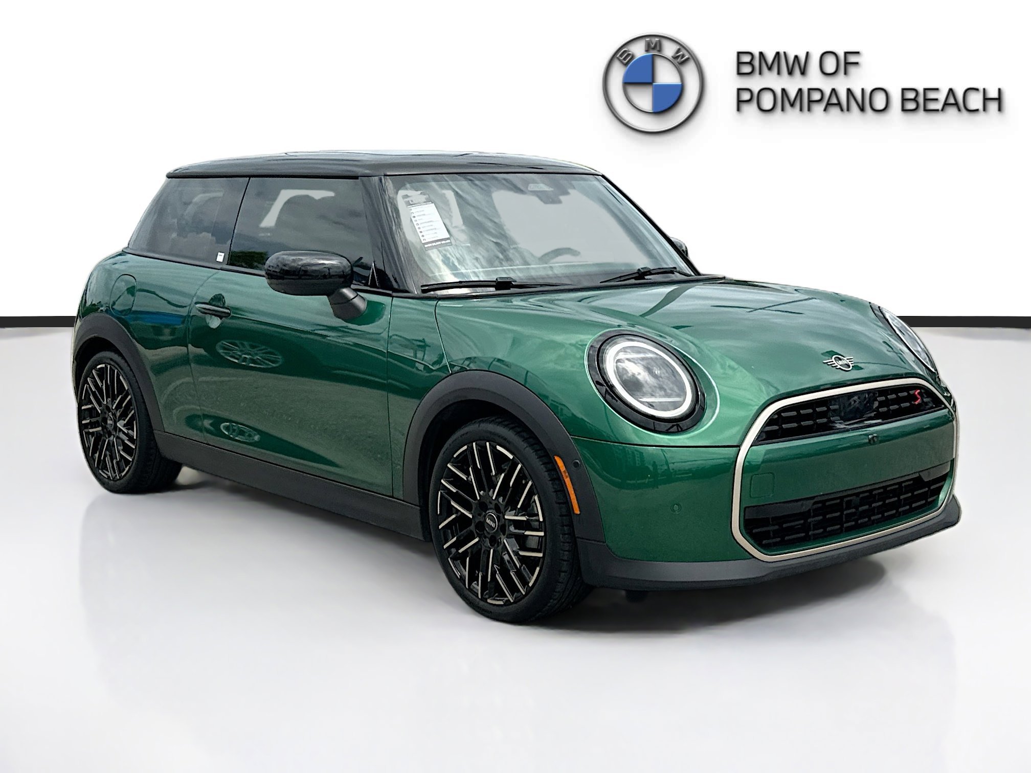 2025 MINI Hardtop Cooper S's photo