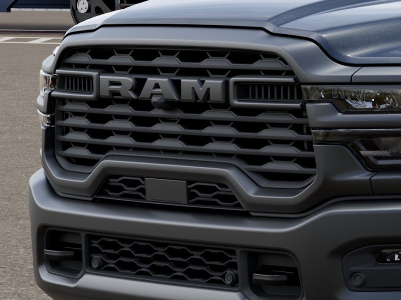 New 2026 Diamond Black Crystal Pearl-Coat Exterior Paint RAM Tradesman image 7