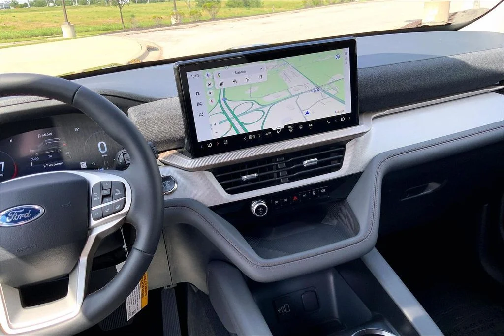 New 2026 Black Ford Active image 7