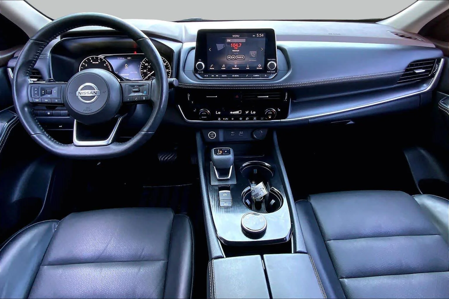 Used 2021 Brilliant Silver Metallic Nissan SV image 16