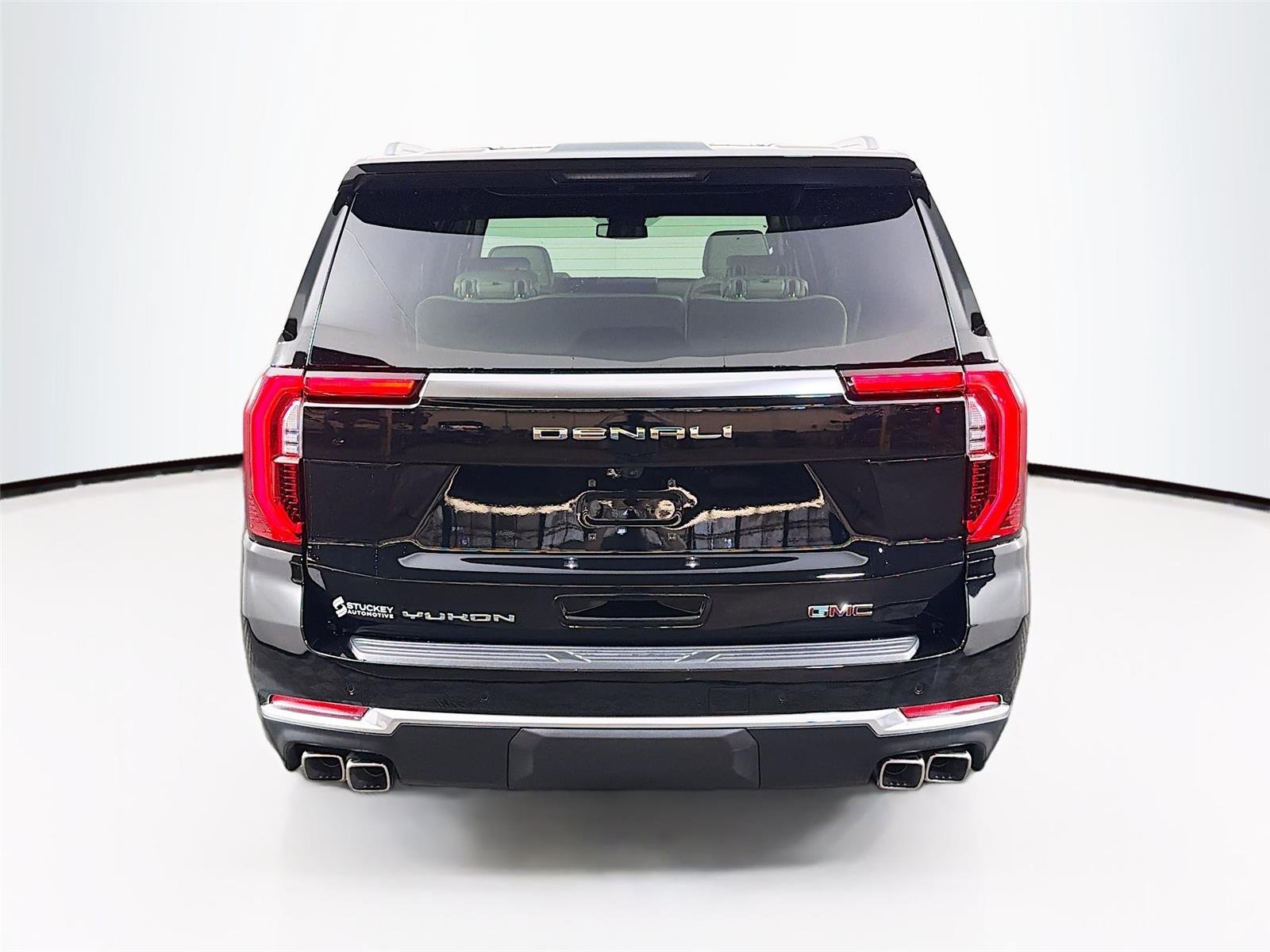 2026 GMC Yukon XL Denali - Photo 10