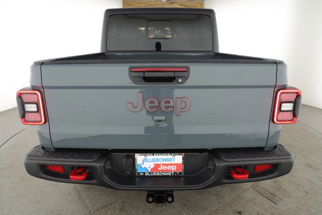 New 2026 Anvil Clear-Coat Exterior Paint Jeep Rubicon image 4