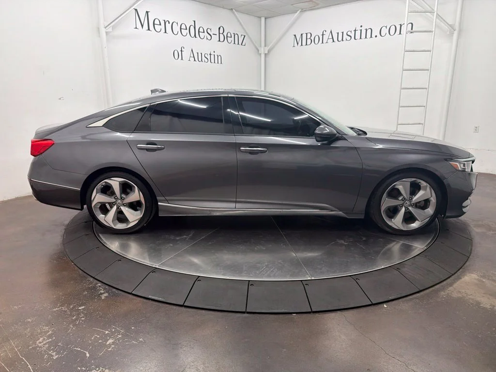 Used 2018 Gray Honda Touring image 8