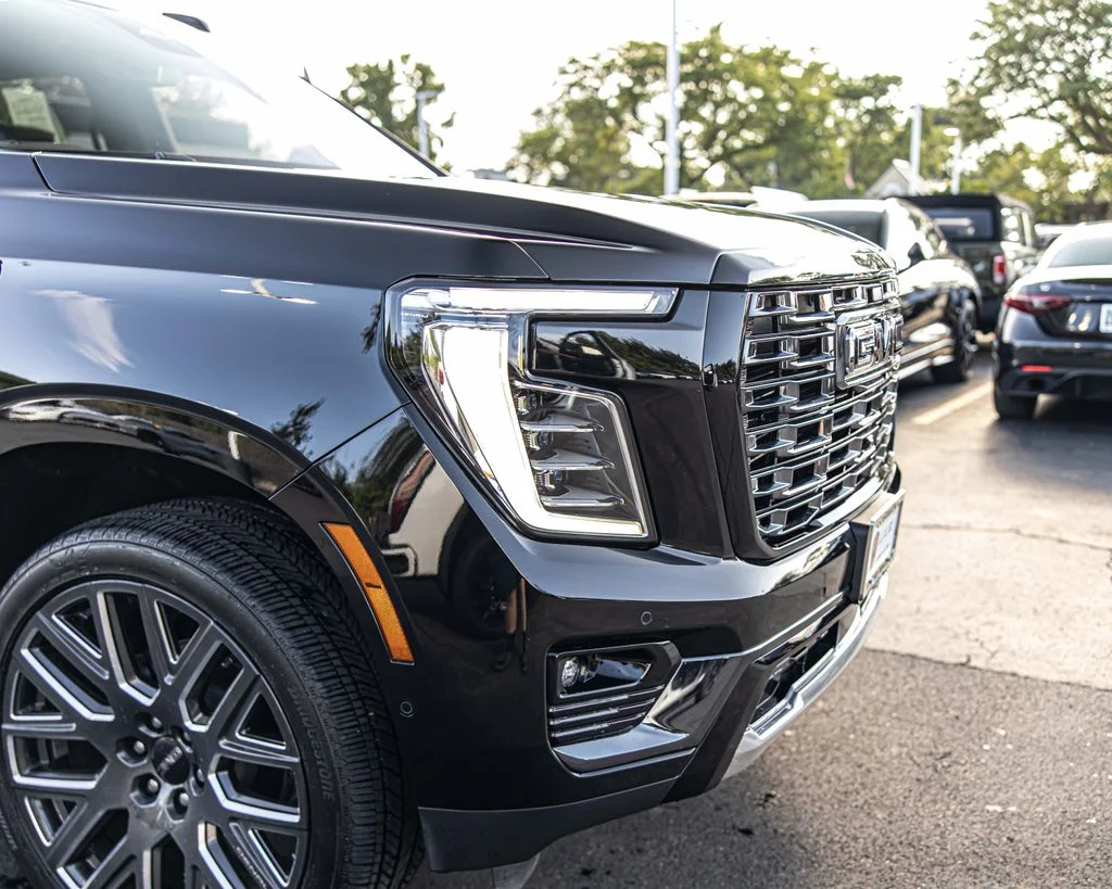 Used 2026 Black GMC Denali Ultimate image 3