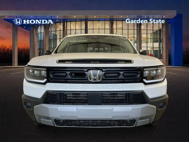 New 2026 White Honda AWD RTL image 9