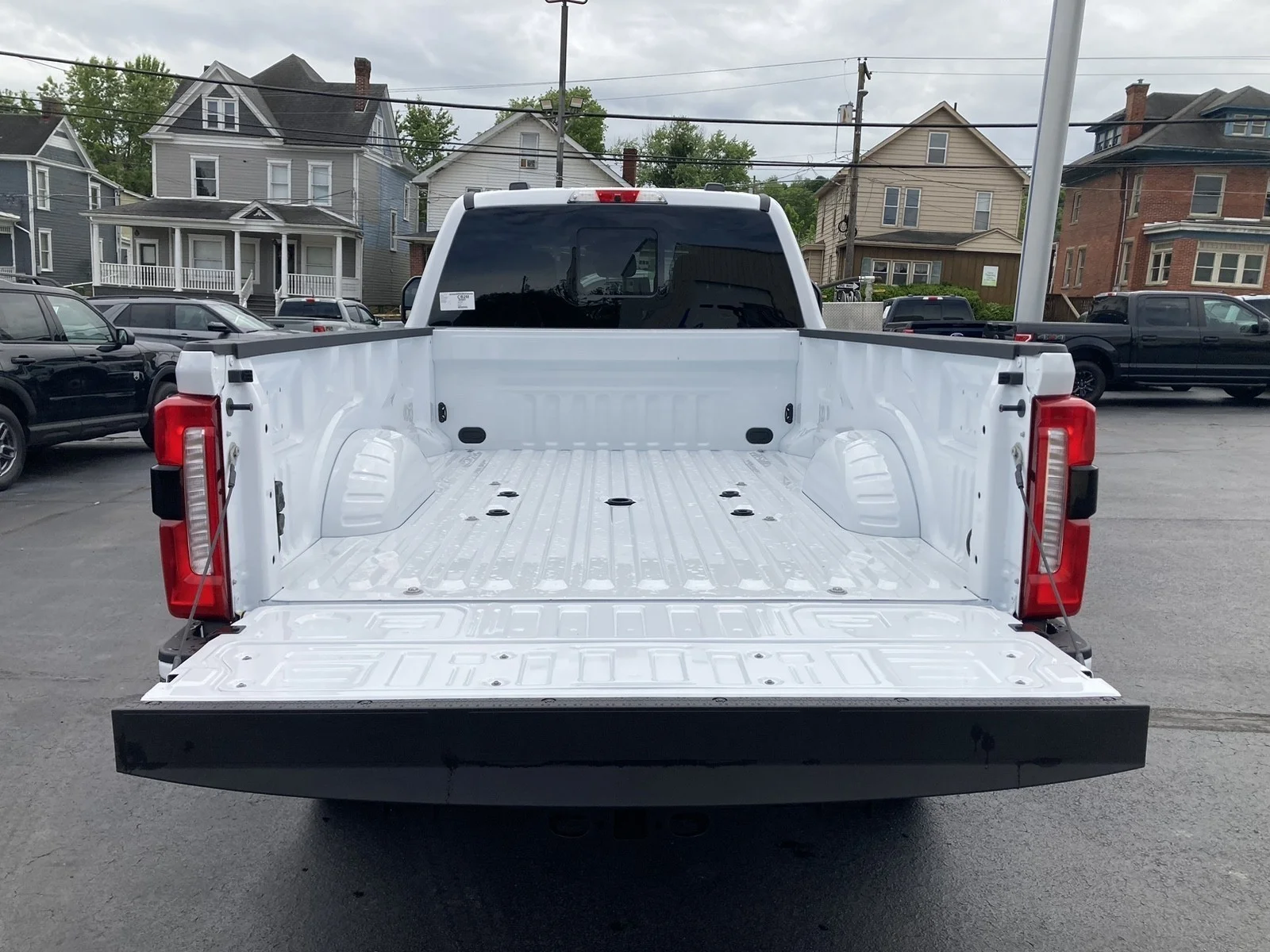 New 2026 Oxford White Ford F-350® XL image 12