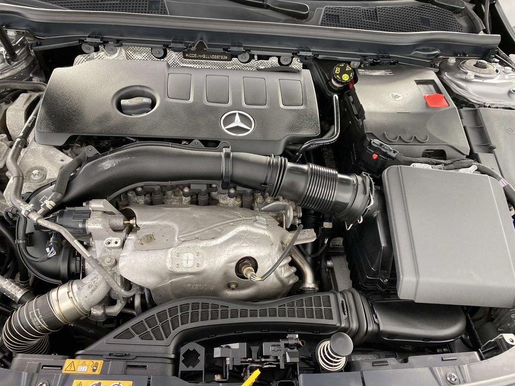 Used 2020 Gray Mercedes-Benz CLA 250 image 30