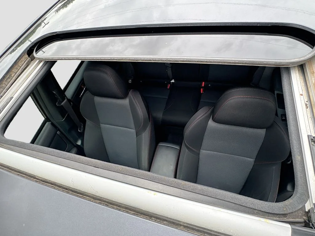 Used 2016 Gray Subaru Premium image 25