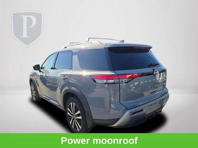 Used 2024 Gray Nissan Platinum image 11