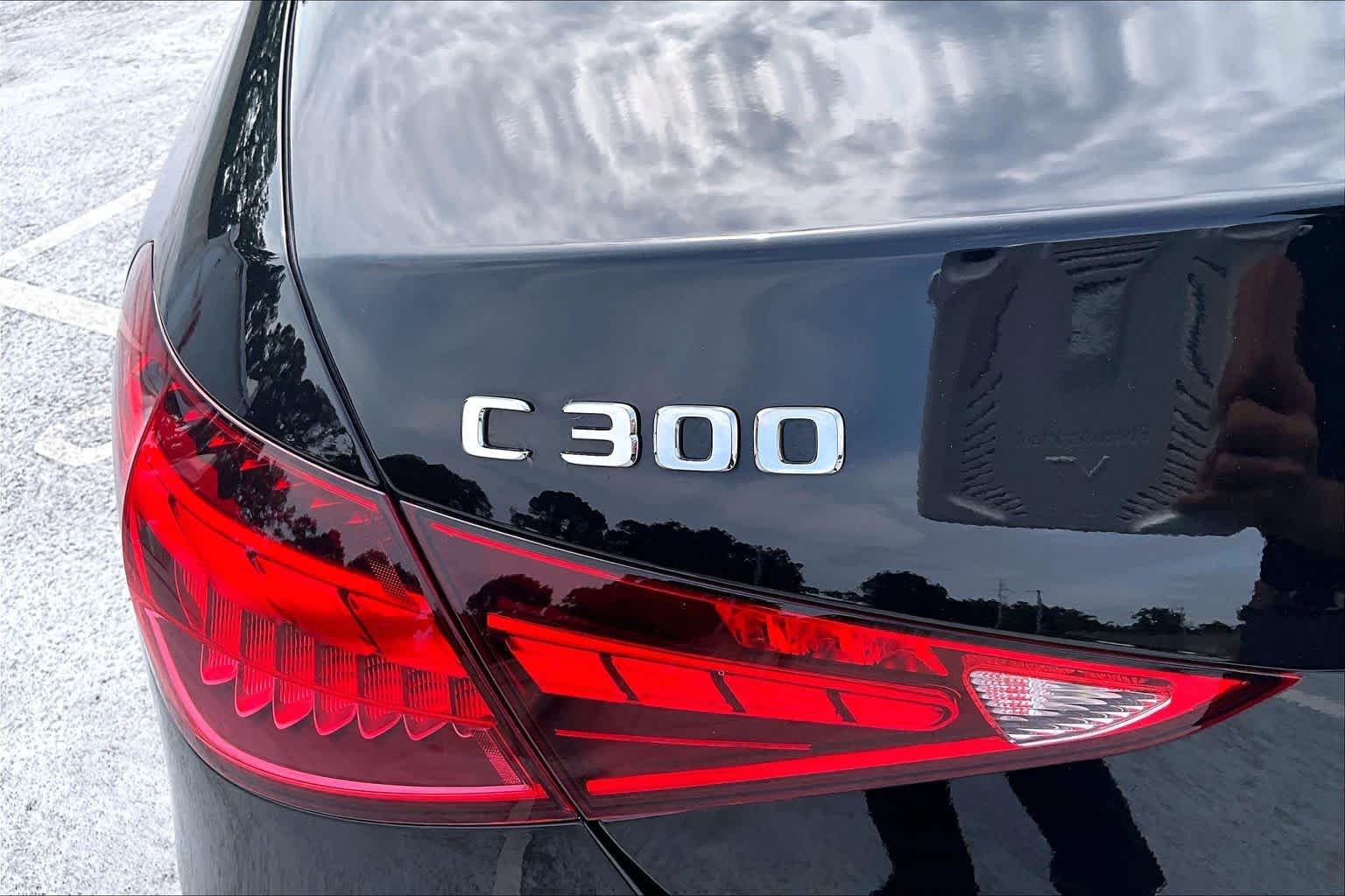 Used 2024 Obsidian Black Metallic Mercedes-Benz C 300 image 30