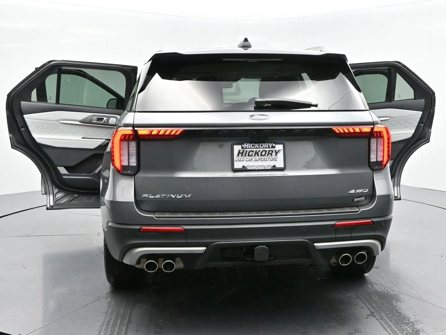 Used 2025 Carbonized Gray Ford Platinum image 43