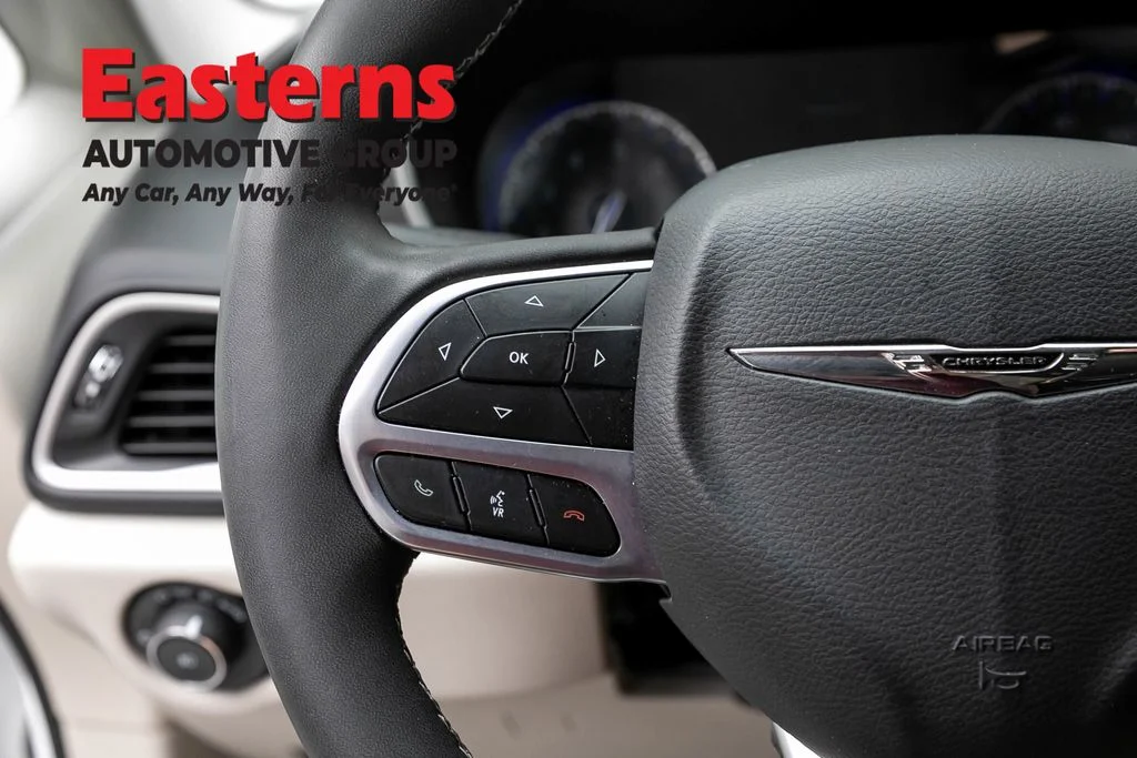 Used 2023 White Chrysler Touring L image 15