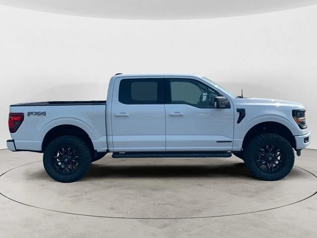 Used 2024  Ford XLT image 4