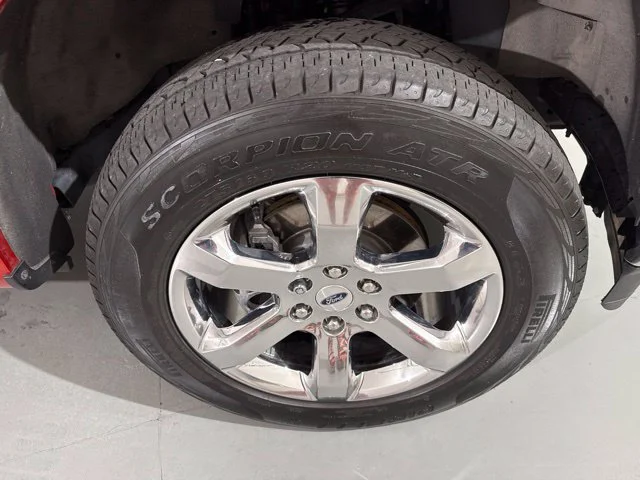 Used 2023 Red Ford Lariat image 12
