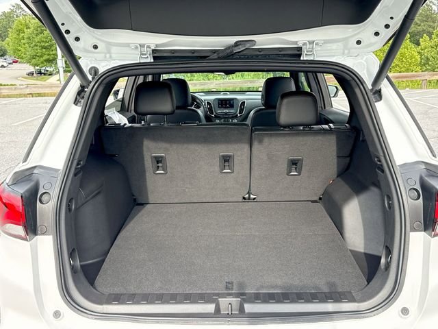 Used 2022 White Chevrolet RS image 24
