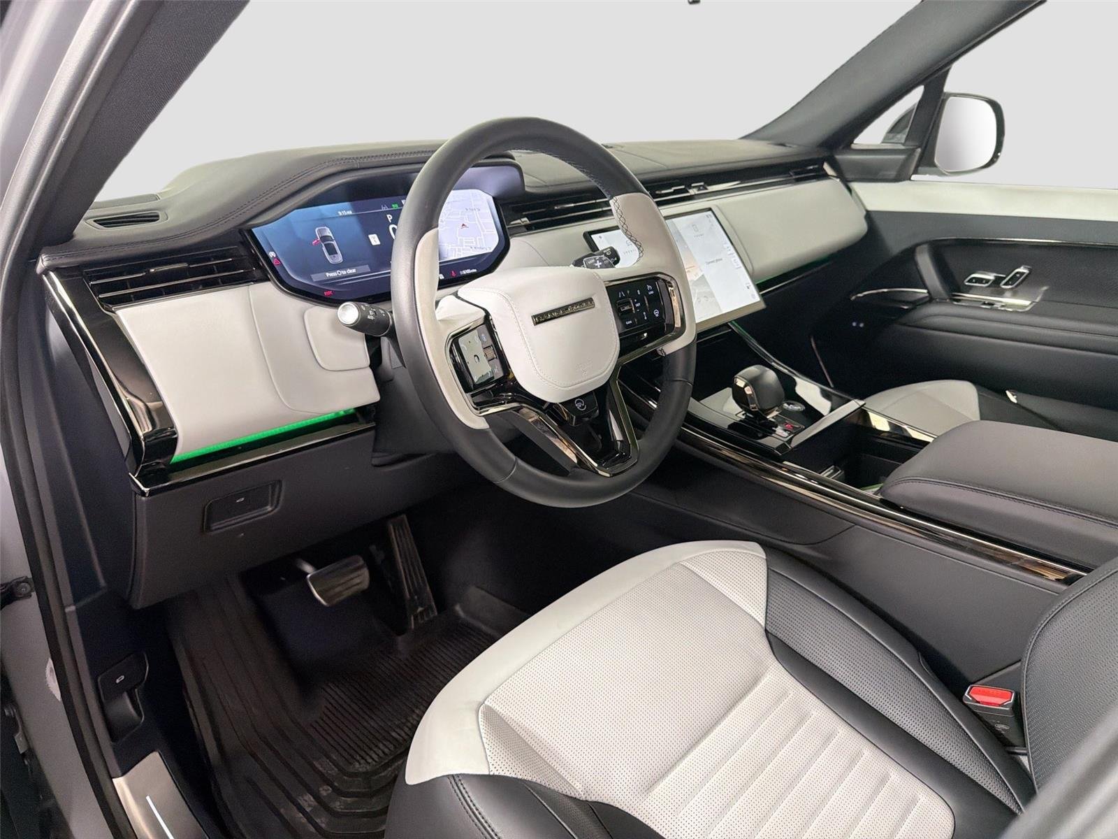 Used 2025 Marl Grey in Gloss finish Land Rover SV Edition Two image 9