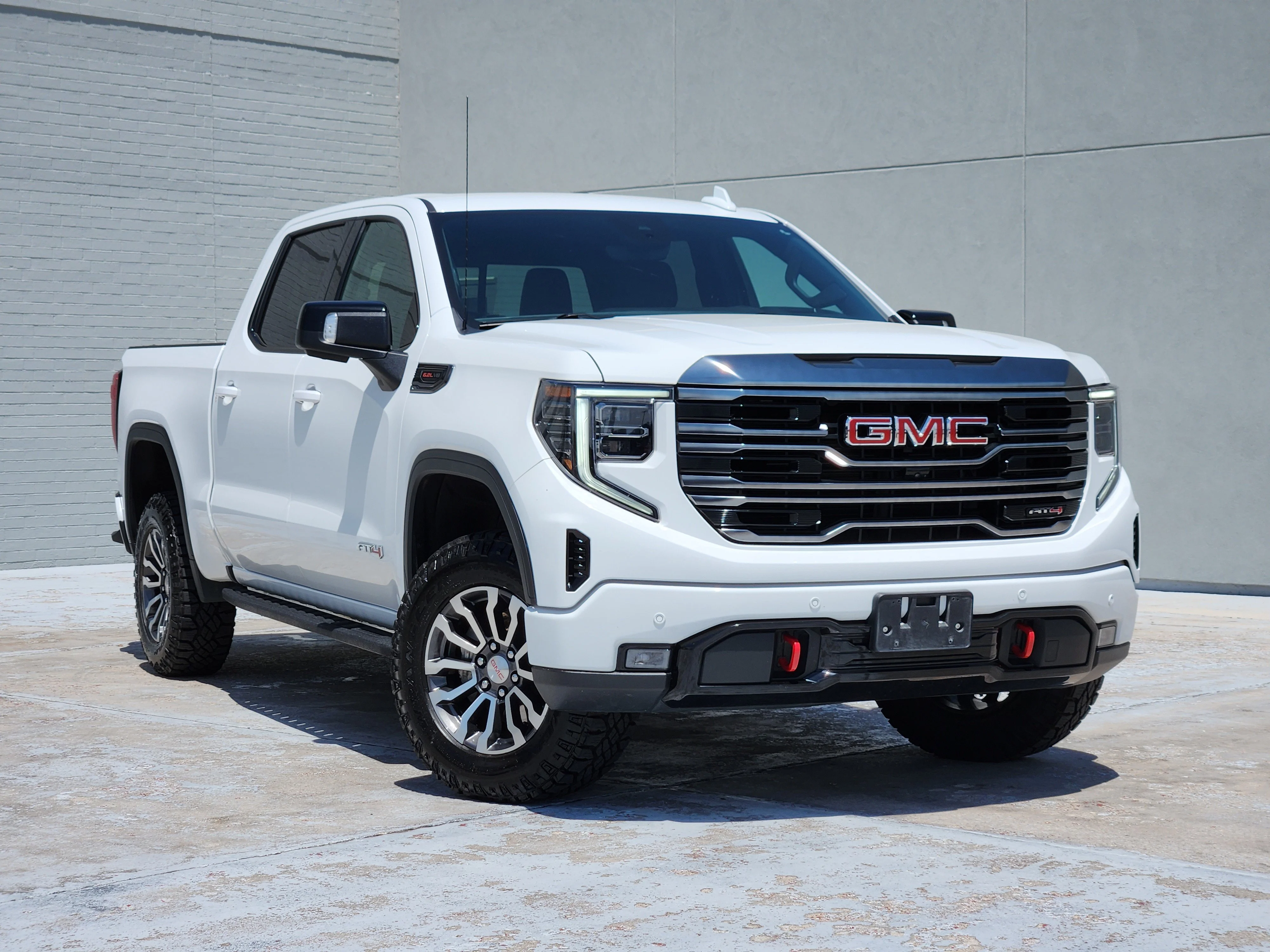 2022 GMC Sierra 4WD Crew Cab Short Box AT4's photo