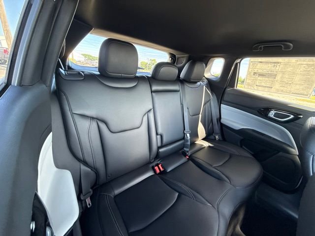 New 2026 Bright White Clearcoat Jeep Limited image 33