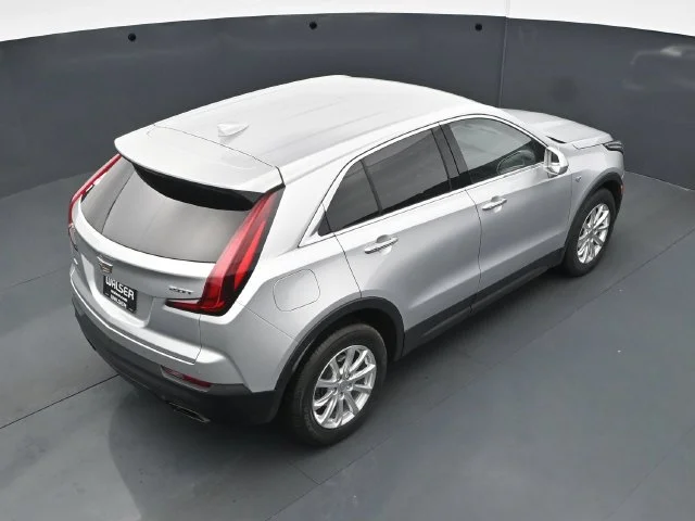 Used 2019 Radiant Silver Metallic Cadillac Luxury image 40