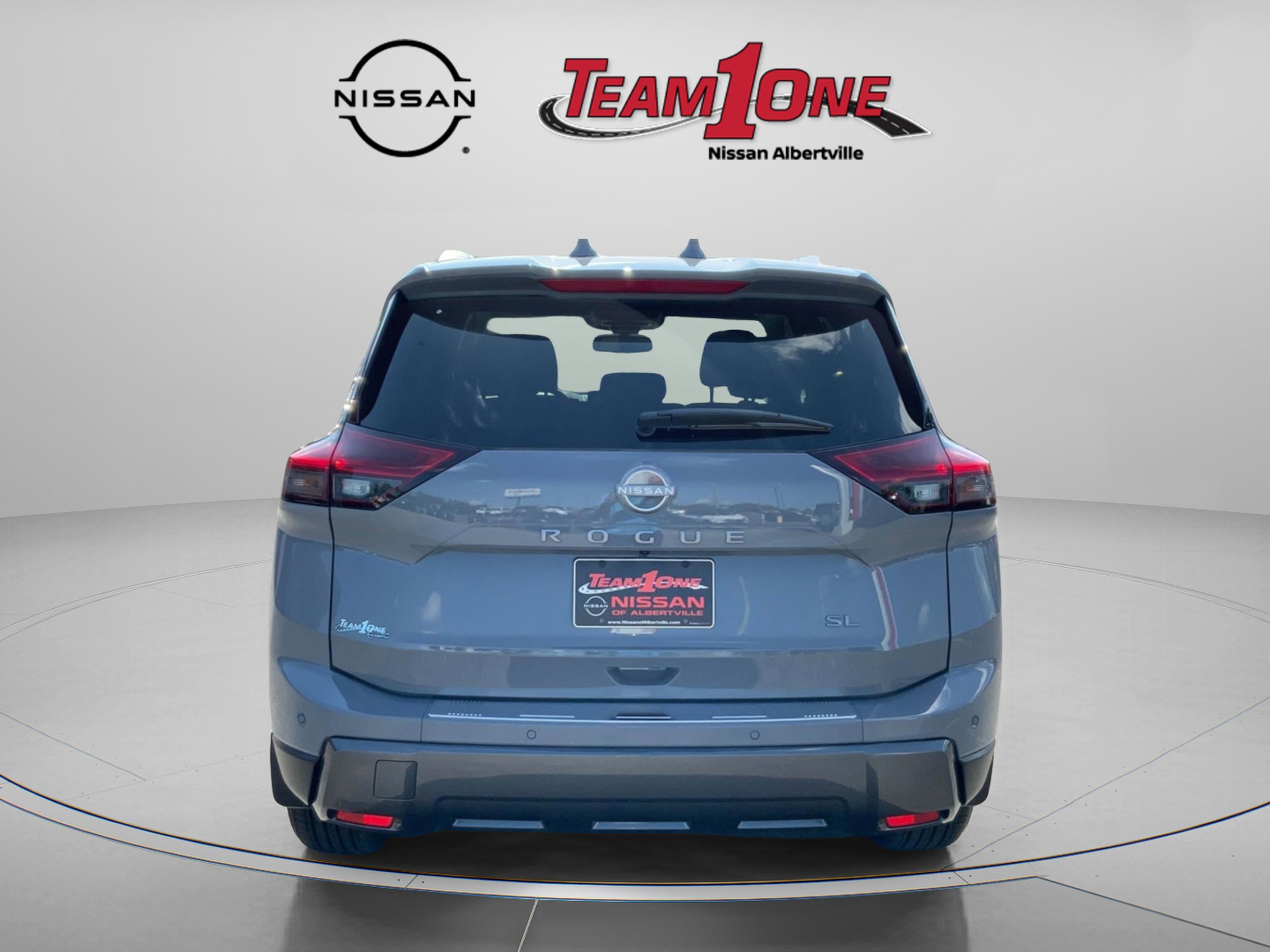 New 2025 Gray Nissan SL image 4