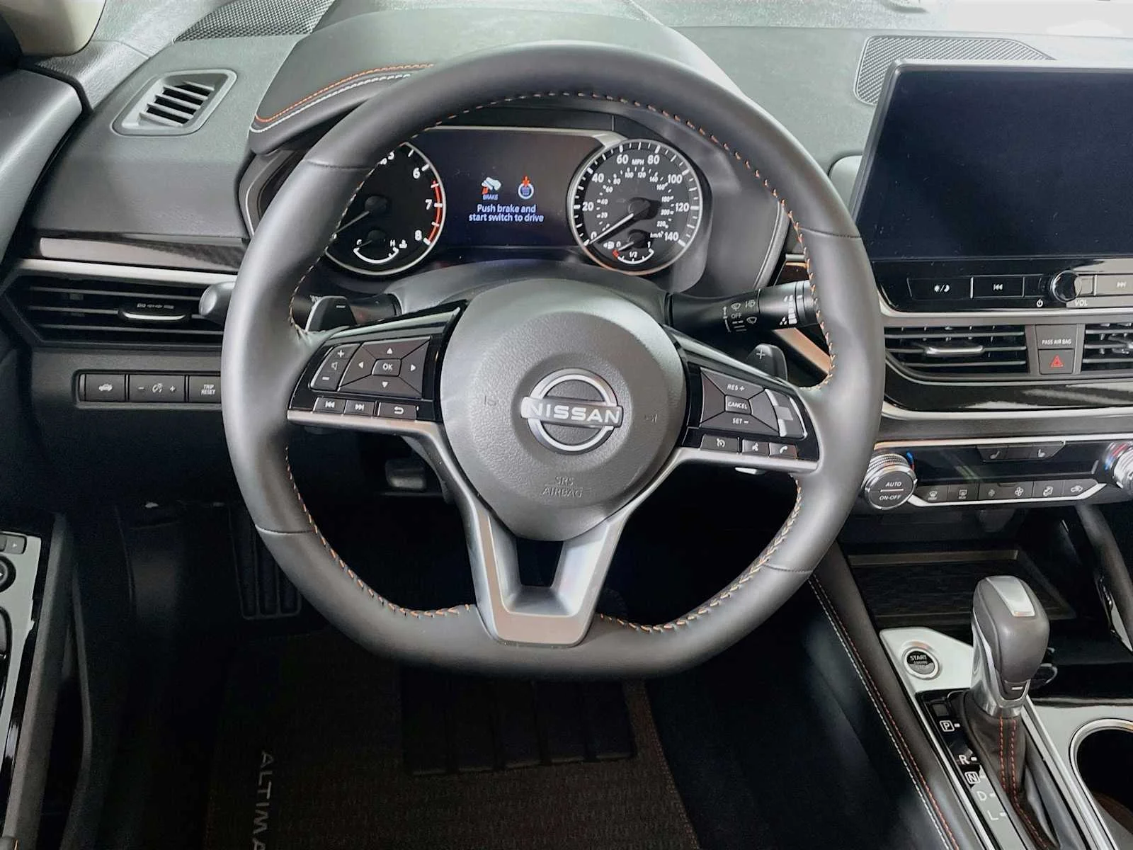 Certified Used 2025 Super Black Nissan SR image 9