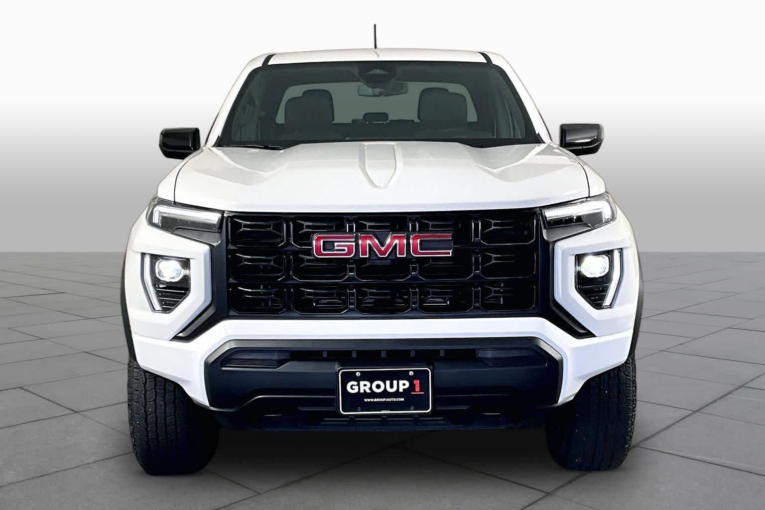 Used 2024 Summit White GMC 2WD Elevation image 4