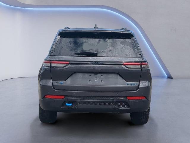 Used 2023 Metallic Jeep  image 6