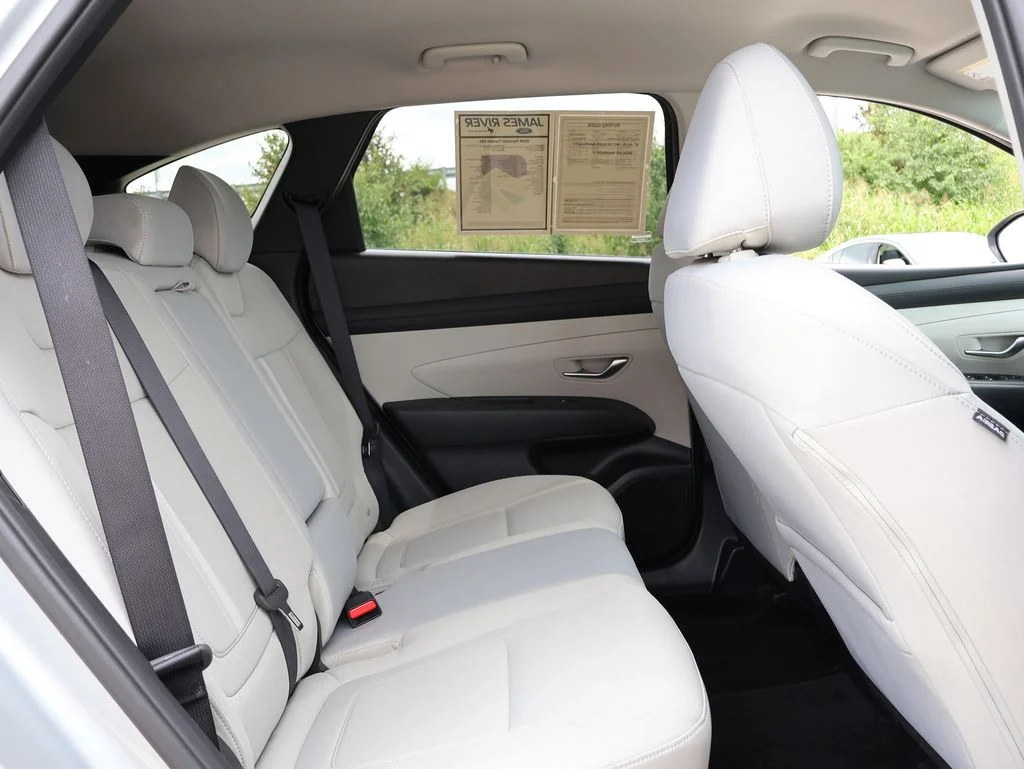 Used 2026 Silver Hyundai SEL image 12