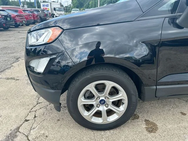 Used 2019 Black Ford SE image 35