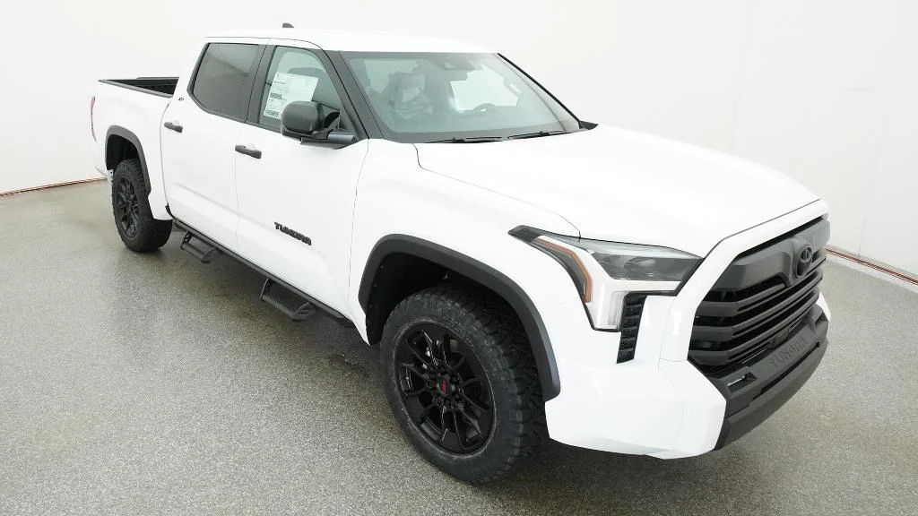 New 2026 Ice Cap Toyota SR5 image 10