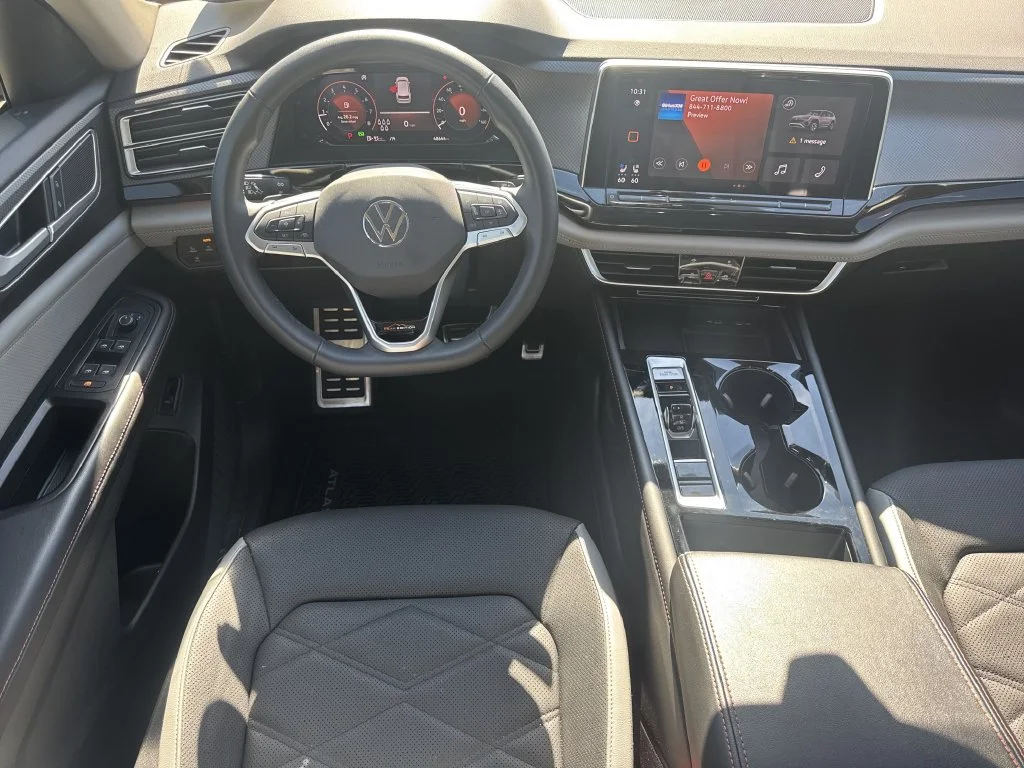 Used 2024  Volkswagen 2.0T Peak Edition SE w/Technology image 23