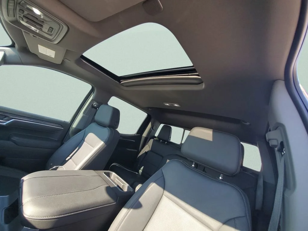 Used 2025 Black Chevrolet LTZ image 17