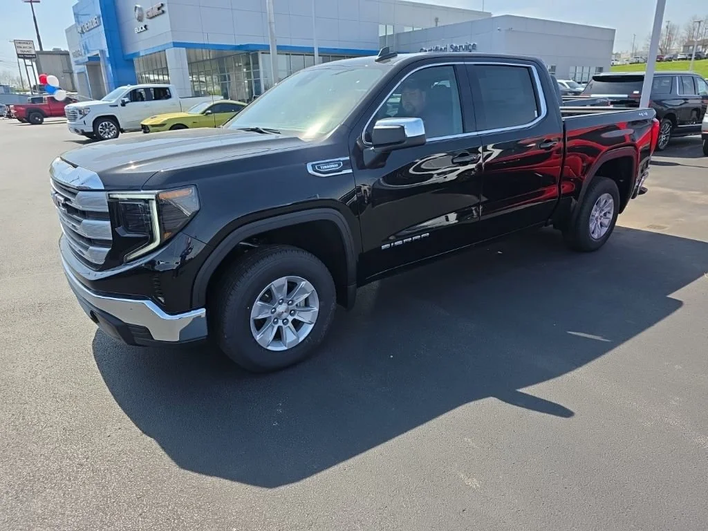 New 2026 Onyx Black GMC SLE image 3