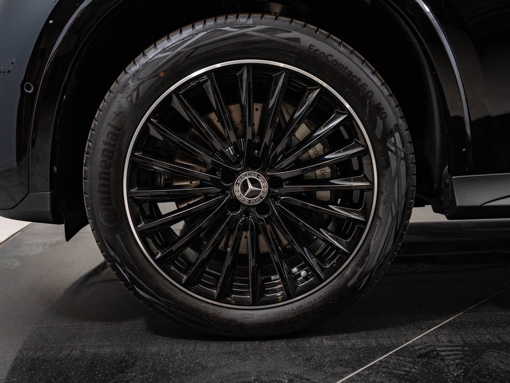New 2027 Black Mercedes-Benz GLC 300 Coupe image 13