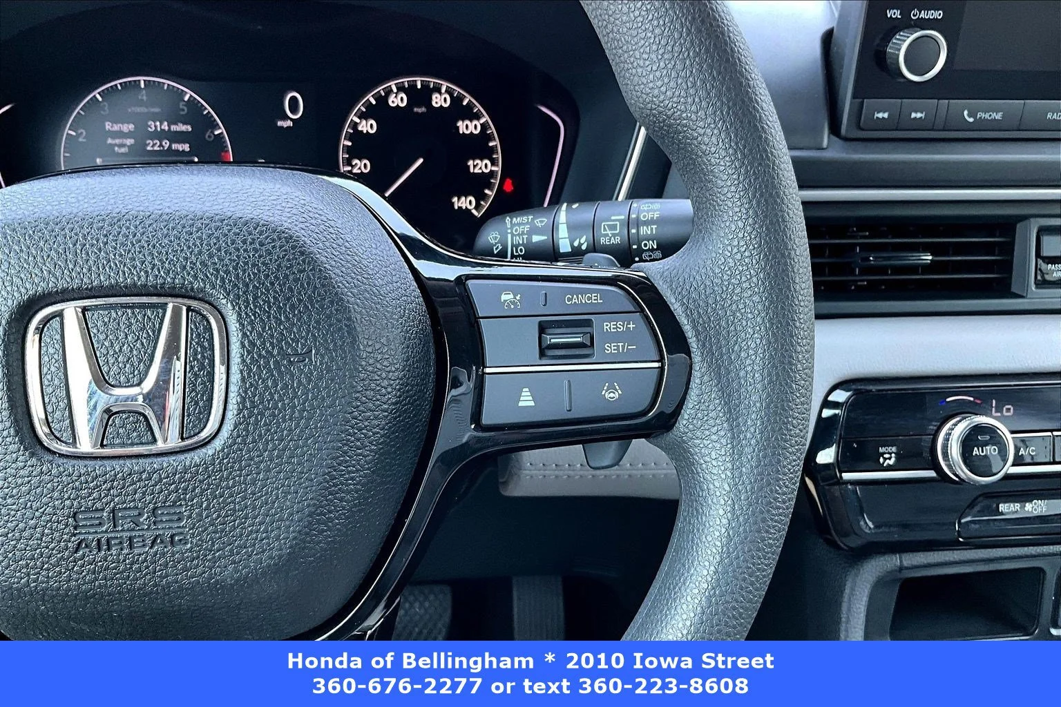 2024 Honda Pilot LX - Photo 11