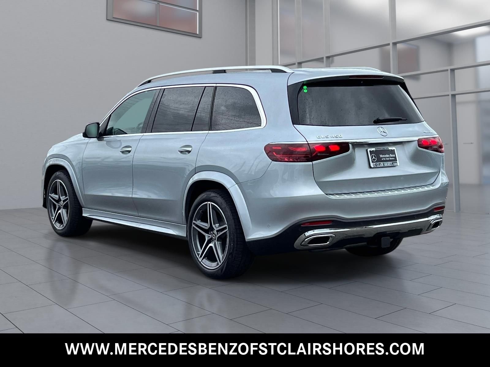 New 2025 Cirrus Silver Metallic Mercedes-Benz GLS 450 image 3